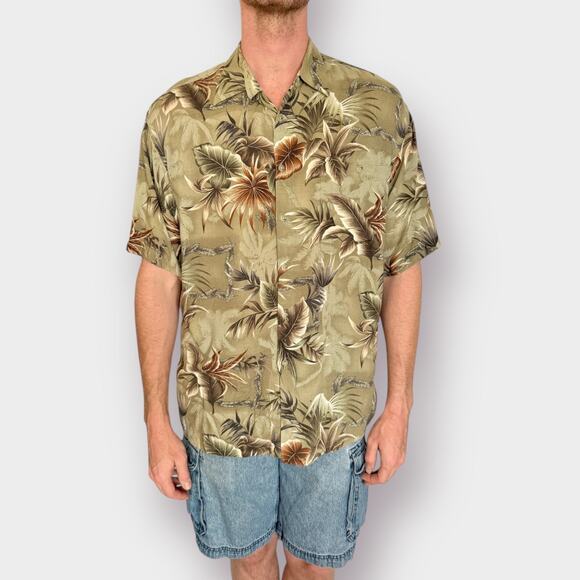 90s Pierre Cardin Aloha Shirt size L - Picture 7 of 7